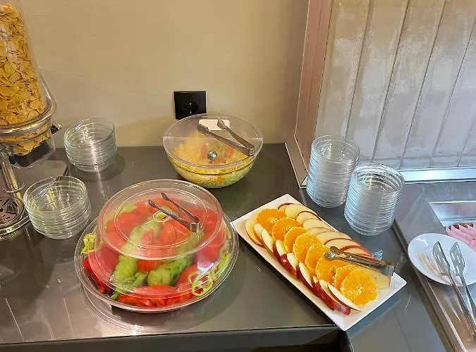 Zefyros Hotel 3*