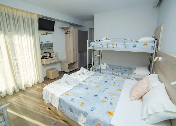 Zefyros Hotel