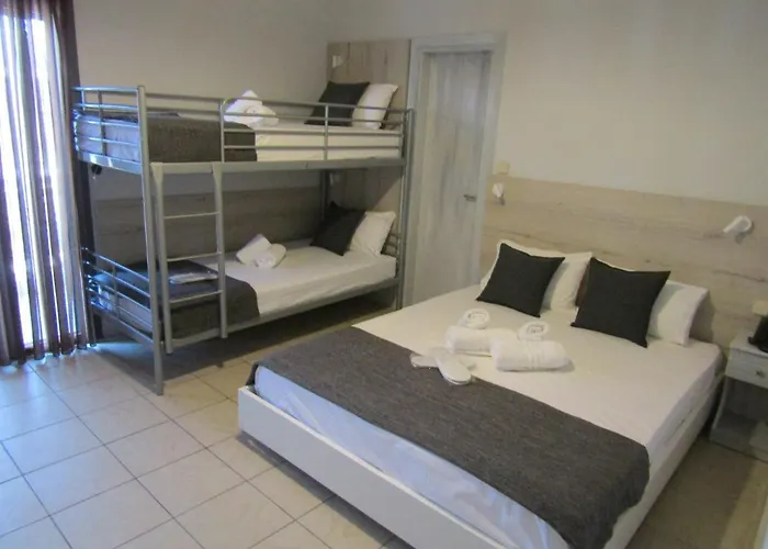 Hotel Zefyros 3*