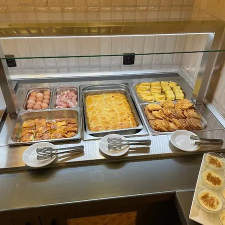 Zefyros Otel 3*