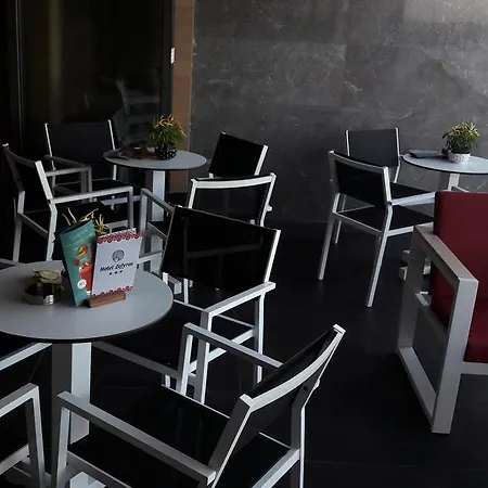 Hotel Zefyros
